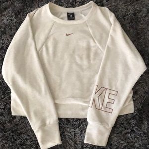 🔴Nike sweatshirt